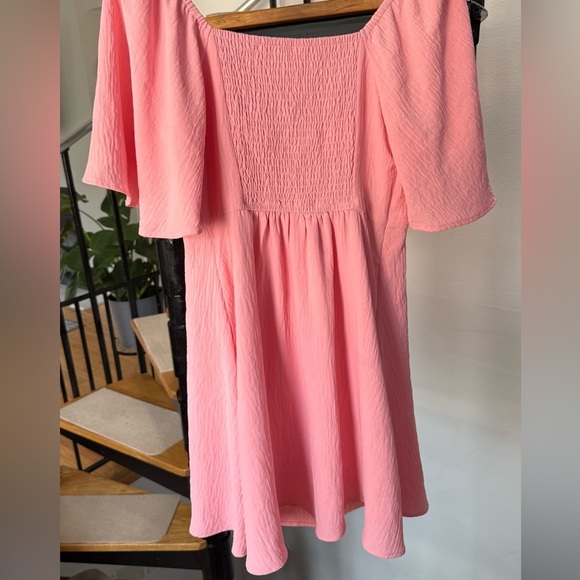 Dokotoo Pink Mini Dress V Neck Short Sleeve Tie Back Dress Size M - Picture 7 of 9